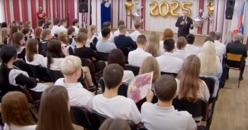 Документальный фильм-программа «Молодой Гагарин» продолжает собирать Героев